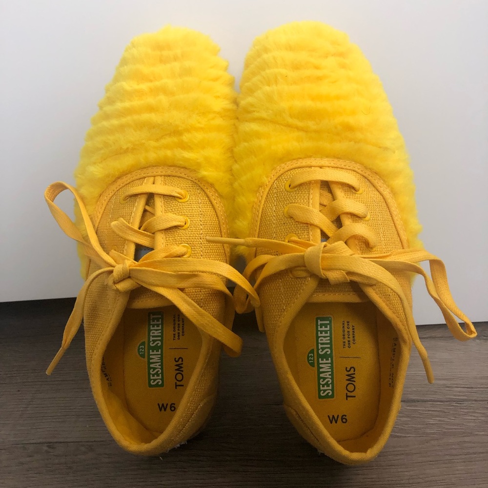 Toms X Sesame Street Rare Limited Edition Big Bird Gem